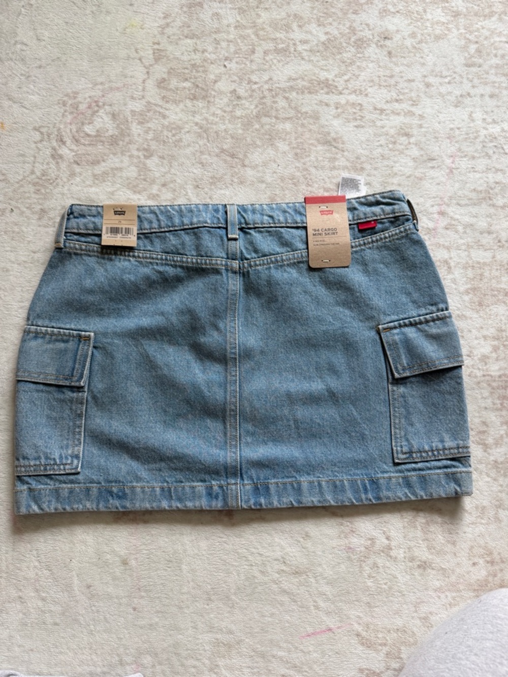 Levi's Light Blue Denim Mini Skirt with Cargo Pockets - Picture 3 of 3